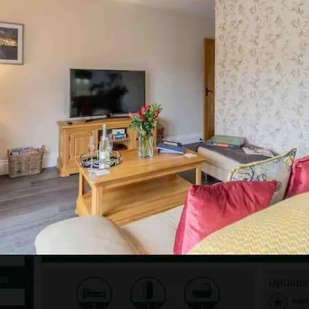 בית נופש Thistle 5 Star Luxury With Hot Tub