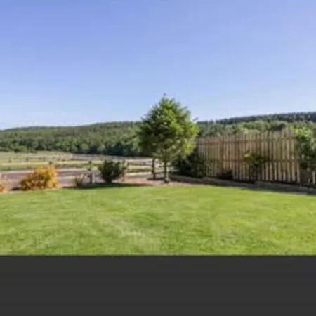 בית נופש Thistle 5 Star Luxury With Hot Tub